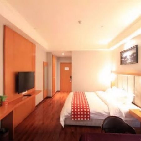 Hotel Ibis Chongqing Airport Exterior foto