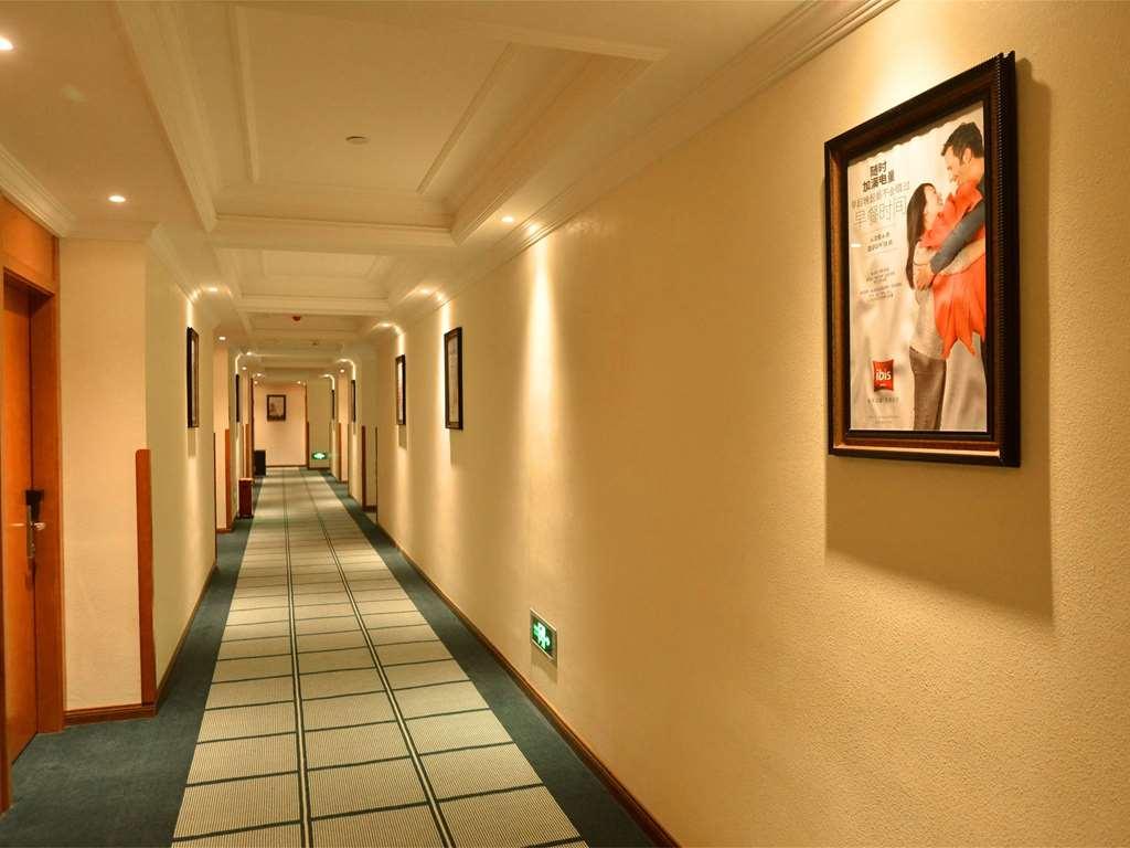 Hotel Ibis Chongqing Airport Exterior foto